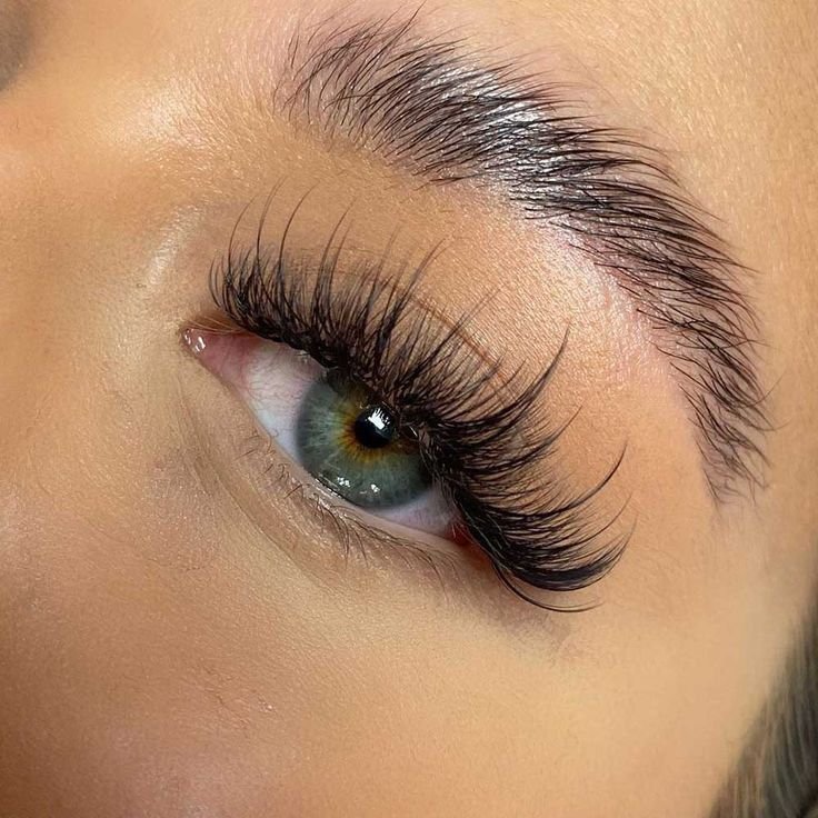 Lash Extension (Classic or Volume)